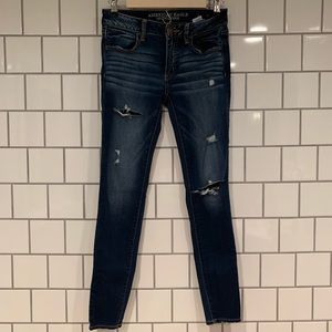 American eagle ripped skinny jeans